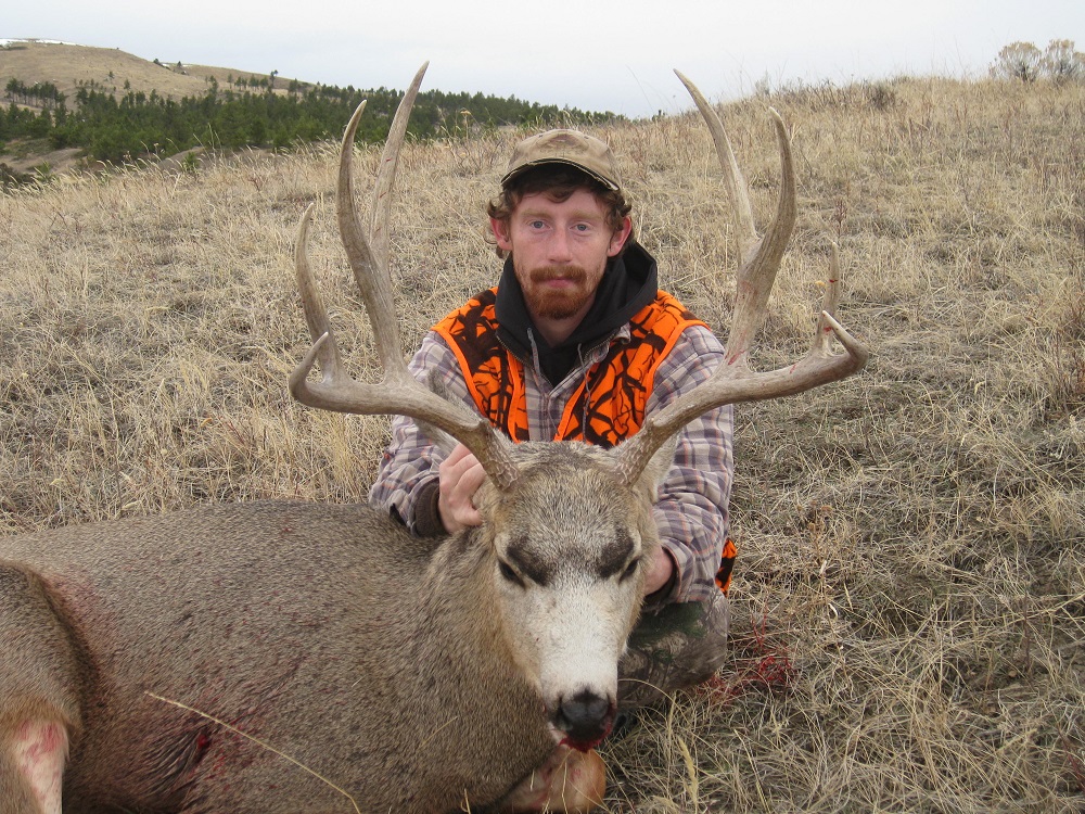 Trophy Hunting Guide in Montana Elk Hunting Outfitters Armells Creek Outfitters