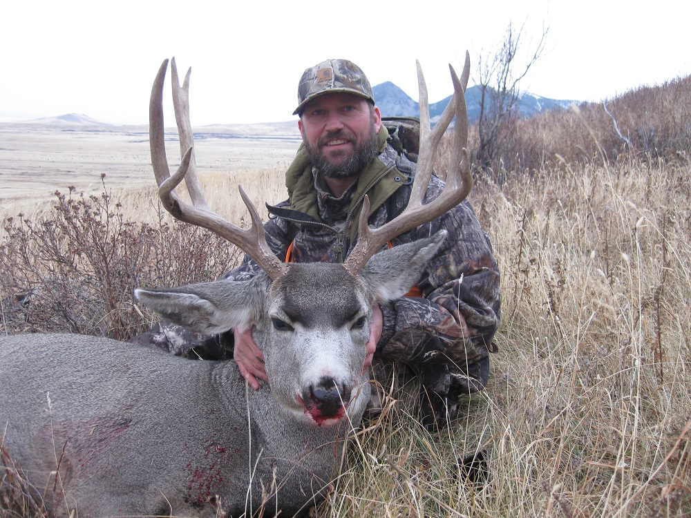 trophy deer elk hunting in montana armells creek outfitters